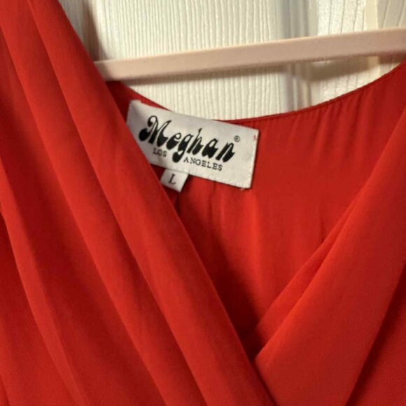 Meghan LA Sunset Maxi Dress in cherry red - Picture 4 of 4